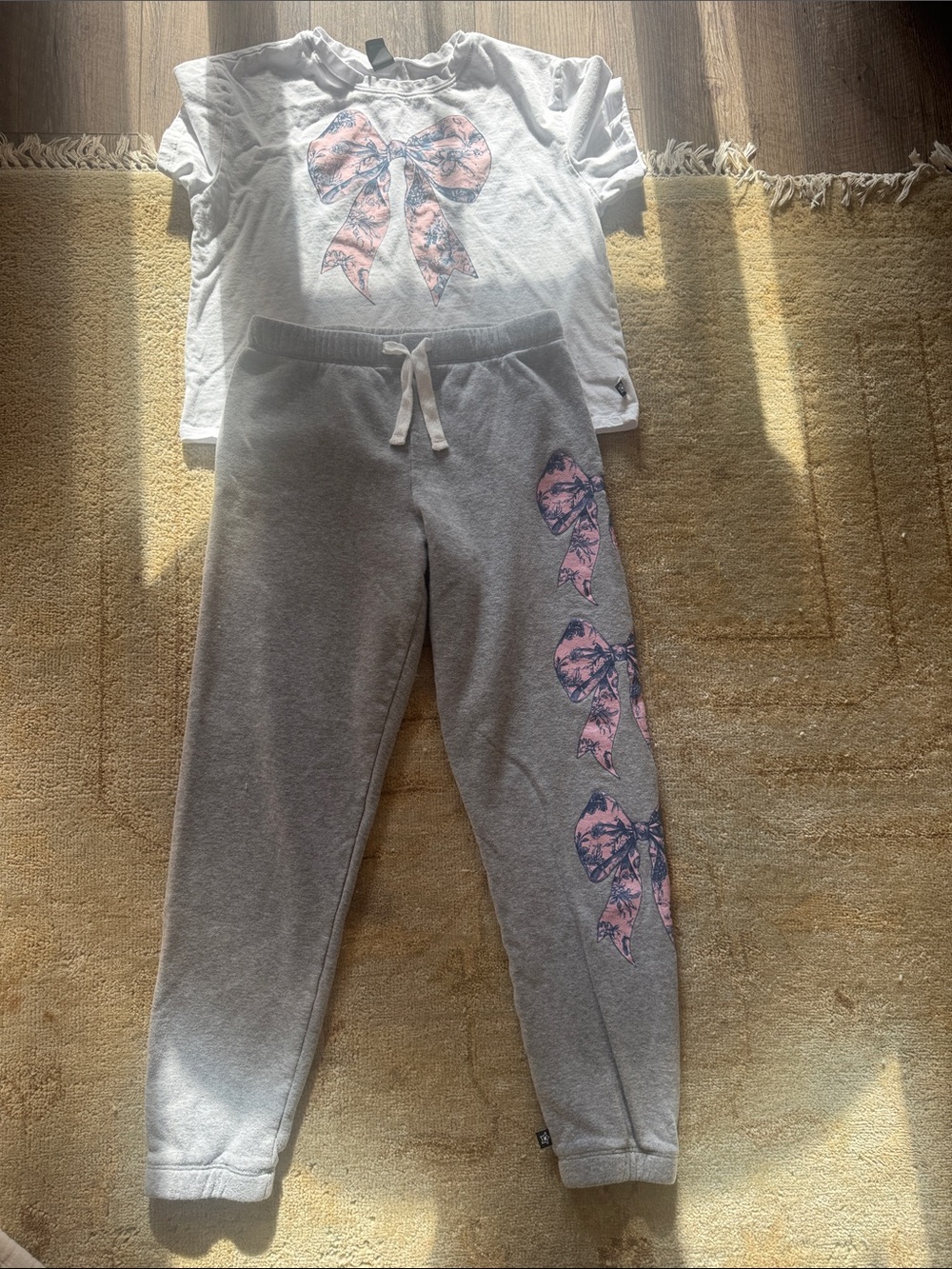 Pixie Lane bow tshirt and sweatpants